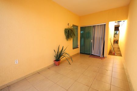 Casa para alugar com 180m², 3 quartos e 2 vagasGaragem