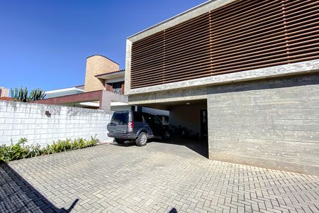 Garagem de casa à venda com 5 quartos, 482m² em Alto da Lapa, São Paulo
