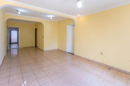 Sala de casa para alugar com 2 quartos, 140m² em Vila Nogueira, Diadema