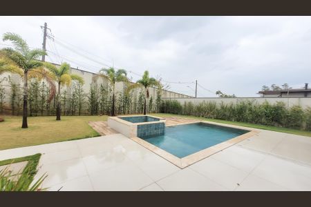 Casa de condomínio à venda com 450m², 5 quartos e 4 vagas Casa de condomínio à venda com 450m², 5 quartos e 4 vagasPiscina