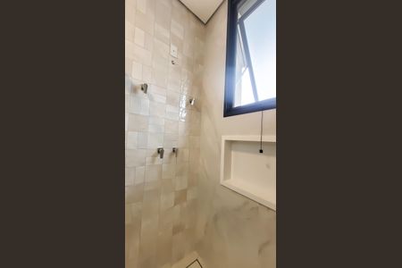 Casa de condomínio à venda com 450m², 5 quartos e 4 vagas Casa de condomínio à venda com 450m², 5 quartos e 4 vagasBanheiro Suite master