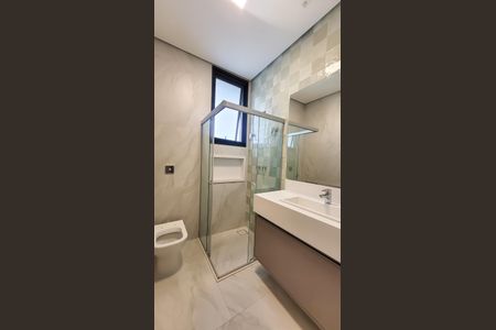 Casa de condomínio à venda com 450m², 5 quartos e 4 vagas Casa de condomínio à venda com 450m², 5 quartos e 4 vagasBanheiro da Suíte 2