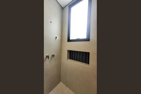 Casa de condomínio à venda com 450m², 5 quartos e 4 vagas Casa de condomínio à venda com 450m², 5 quartos e 4 vagasBanheiro Área gourmet