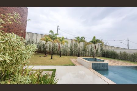Casa de condomínio à venda com 450m², 5 quartos e 4 vagas Casa de condomínio à venda com 450m², 5 quartos e 4 vagasPiscina