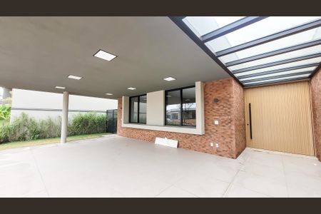 Casa de condomínio à venda com 450m², 5 quartos e 4 vagas Casa de condomínio à venda com 450m², 5 quartos e 4 vagasÁrea externa