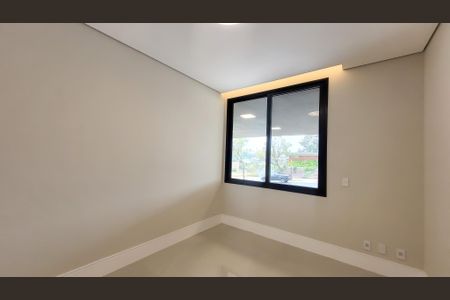 Casa de condomínio à venda com 450m², 5 quartos e 4 vagas Casa de condomínio à venda com 450m², 5 quartos e 4 vagasEscritório