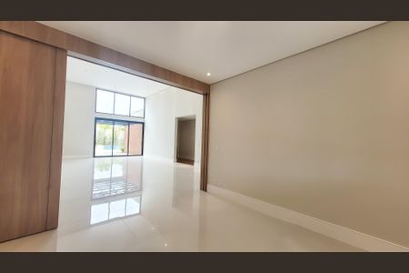 Casa de condomínio à venda com 450m², 5 quartos e 4 vagas Casa de condomínio à venda com 450m², 5 quartos e 4 vagasSala