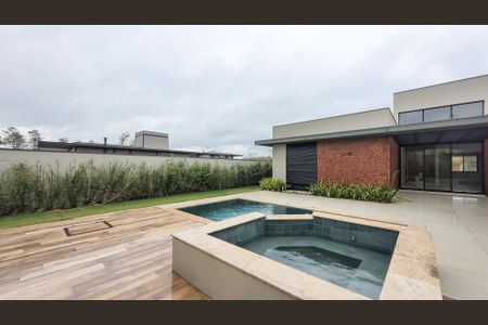 Casa de condomínio à venda com 450m², 5 quartos e 4 vagas Casa de condomínio à venda com 450m², 5 quartos e 4 vagasPiscina