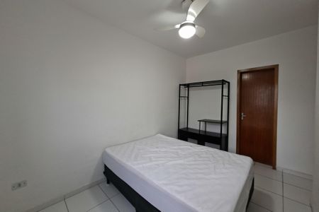Quarto de apartamento para alugar com 2 quartos, 60m² em Nova Mirim, Praia Grande