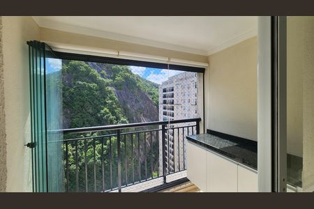 Apartamento para alugar com 62m², 2 quartos e 1 vagaVaranda da Sala