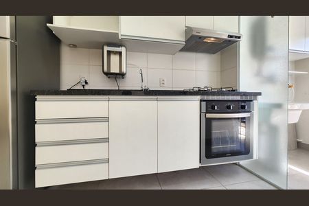Apartamento para alugar com 62m², 2 quartos e 1 vagaCozinha 