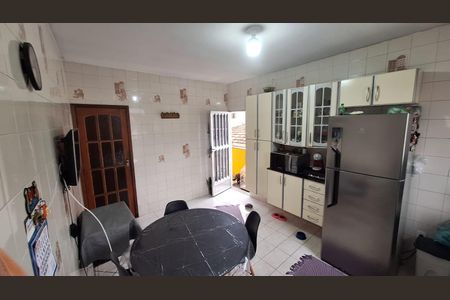 Casa à venda com 360m², 3 quartos e 8 vagas Casa à venda com 360m², 3 quartos e 8 vagasCozinha
