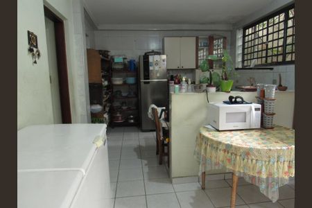 Casa à venda com 300m², 1 quarto e 3 vagasCozinha