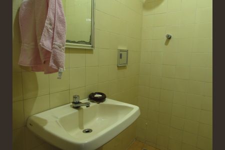 Casa à venda com 300m², 1 quarto e 3 vagasBanheiro 2