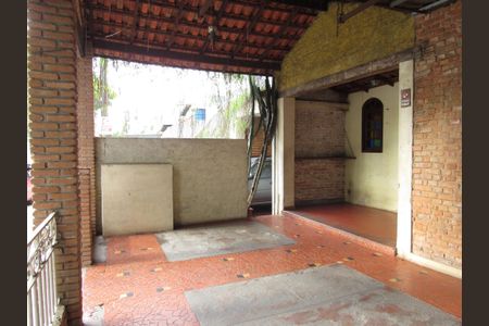 Casa à venda com 300m², 1 quarto e 3 vagasGaragem