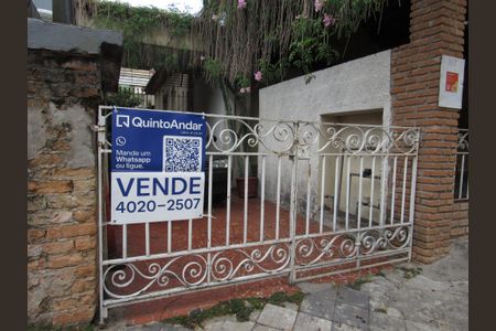 Casa à venda com 300m², 1 quarto e 3 vagasPlaca