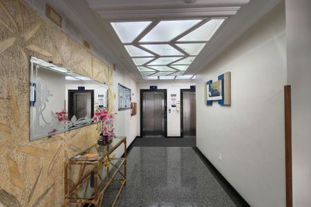 Apartamento para alugar com 61m², 1 quarto e 1 vagaHall de entrada