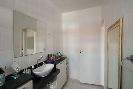 Casa à venda com 145m², 3 quartos e 2 vagas Casa à venda com 145m², 3 quartos e 2 vagasBanheiro da Suíte