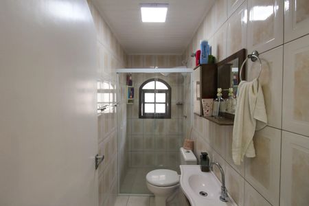 Casa à venda com 145m², 3 quartos e 2 vagas Casa à venda com 145m², 3 quartos e 2 vagasBanheiro