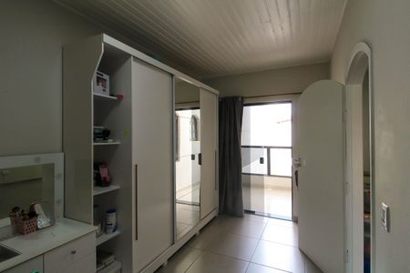 Casa à venda com 145m², 3 quartos e 2 vagas Casa à venda com 145m², 3 quartos e 2 vagasQuarto 2