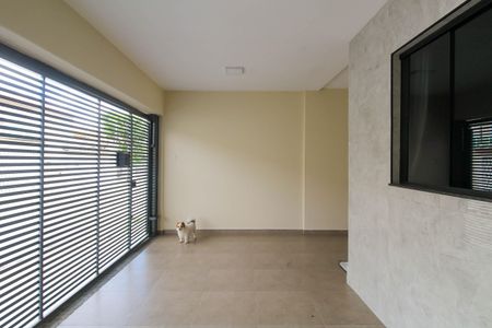 Casa à venda com 145m², 3 quartos e 2 vagas Casa à venda com 145m², 3 quartos e 2 vagasGaragem