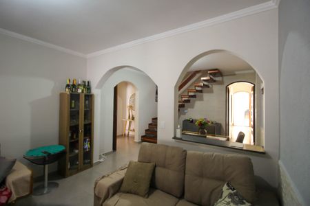 Casa à venda com 145m², 3 quartos e 2 vagas Casa à venda com 145m², 3 quartos e 2 vagasSala