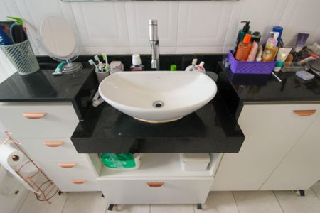 Casa à venda com 145m², 3 quartos e 2 vagas Casa à venda com 145m², 3 quartos e 2 vagasBanheiro da Suíte