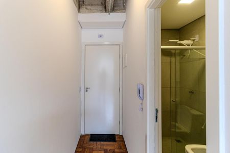 Corredor de kitnet/studio para alugar com 1 quarto, 22m² em República, São Paulo