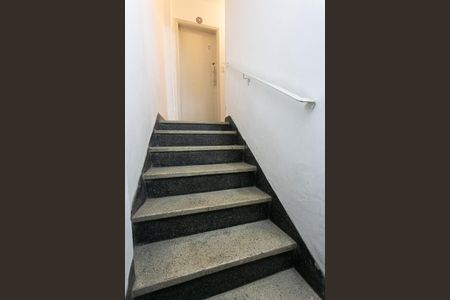 Apartamento para alugar com 60m², 1 quarto e sem vaga Apartamento para alugar com 60m², 1 quarto e sem vagaÁrea Comum - Escada