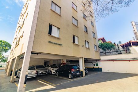 Apartamento à venda com 53m², 2 quartos e 2 vagas Apartamento à venda com 53m², 2 quartos e 2 vagasFachada