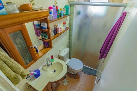 Apartamento à venda com 53m², 2 quartos e 2 vagas Apartamento à venda com 53m², 2 quartos e 2 vagasBanheiro