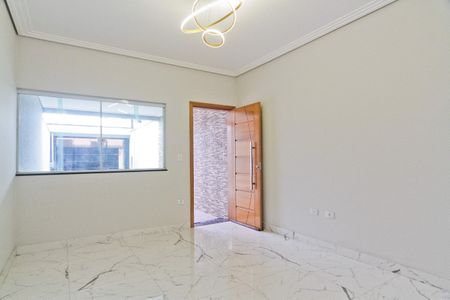 Casa à venda com 120m², 3 quartos e 2 vagas Casa à venda com 120m², 3 quartos e 2 vagasSala