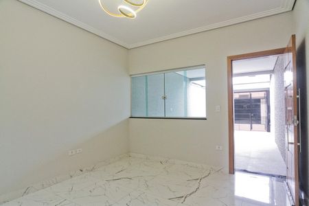 Casa à venda com 120m², 3 quartos e 2 vagas Casa à venda com 120m², 3 quartos e 2 vagasSala