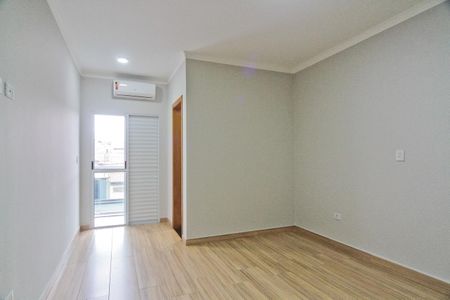 Casa à venda com 120m², 3 quartos e 2 vagas Casa à venda com 120m², 3 quartos e 2 vagasSuíte