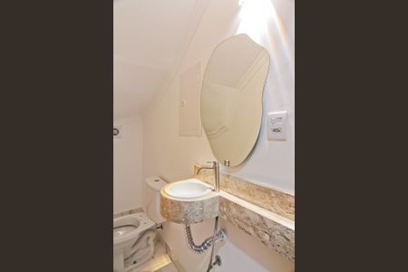 Casa à venda com 120m², 3 quartos e 2 vagas Casa à venda com 120m², 3 quartos e 2 vagasLavabo