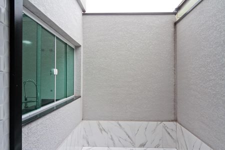 Casa à venda com 120m², 3 quartos e 2 vagas Casa à venda com 120m², 3 quartos e 2 vagasÁrea de Serviço