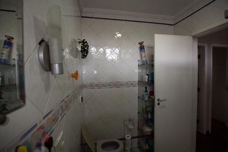 Casa à venda com 402m², 3 quartos e 5 vagasBanheiro social