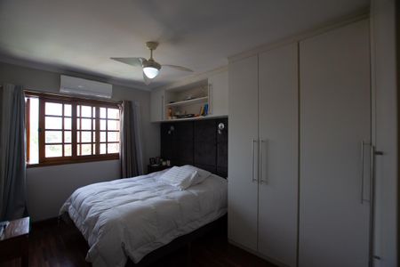 Casa à venda com 402m², 3 quartos e 5 vagasSuíte