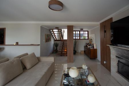 Sala de casa à venda com 3 quartos, 402m² em Butantã, São Paulo