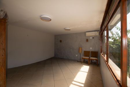 Casa à venda com 402m², 3 quartos e 5 vagasEdícula