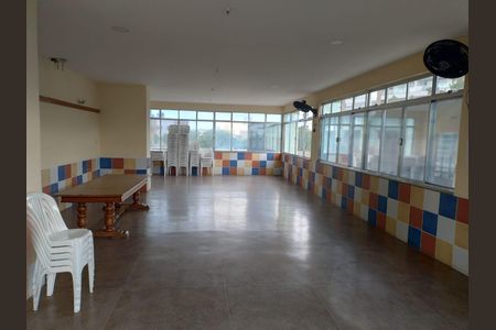 Apartamento à venda com 74m², 2 quartos e 1 vaga