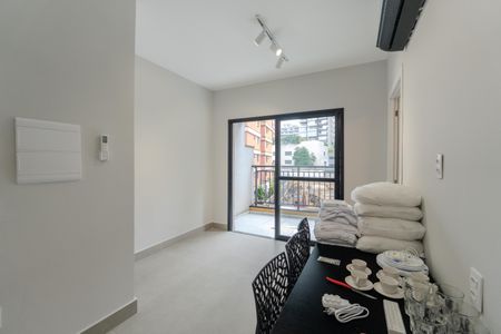 Sala/Cozinha de apartamento à venda com 1 quarto, 44m² em Bela Vista, São Paulo