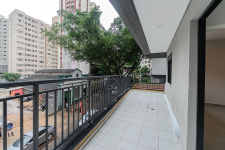 Apartamento à venda com 44m², 1 quarto e sem vaga Apartamento à venda com 44m², 1 quarto e sem vagaSacada da Sala/Cozinha