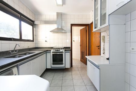 Apartamento para alugar com 127m², 3 quartos e 2 vagasCozinha