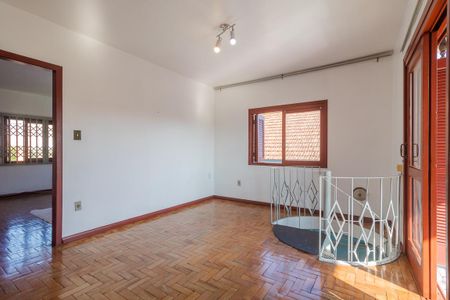 Casa para alugar com 206m², 4 quartos e 5 vagas Casa para alugar com 206m², 4 quartos e 5 vagasSala