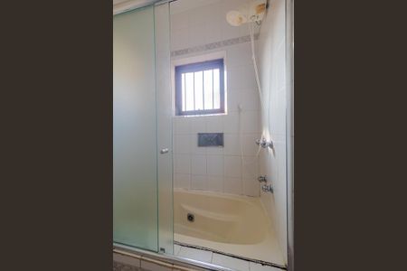 Casa para alugar com 206m², 4 quartos e 5 vagas Casa para alugar com 206m², 4 quartos e 5 vagasBanheiro/Suite