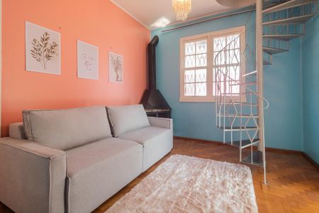 Casa para alugar com 206m², 4 quartos e 5 vagas Casa para alugar com 206m², 4 quartos e 5 vagasSala