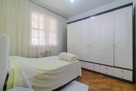 Casa para alugar com 206m², 4 quartos e 5 vagas Casa para alugar com 206m², 4 quartos e 5 vagasQuarto 1