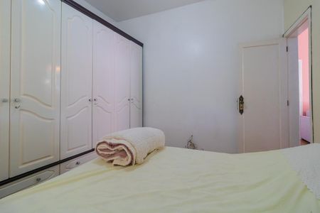 Casa para alugar com 206m², 4 quartos e 5 vagas Casa para alugar com 206m², 4 quartos e 5 vagasQuarto 1