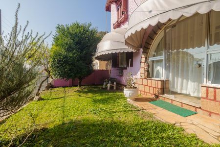 Casa para alugar com 206m², 4 quartos e 5 vagas Casa para alugar com 206m², 4 quartos e 5 vagasÁrea comum